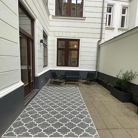 Votivpark Vienna Serviced Apartments Bagian luar foto