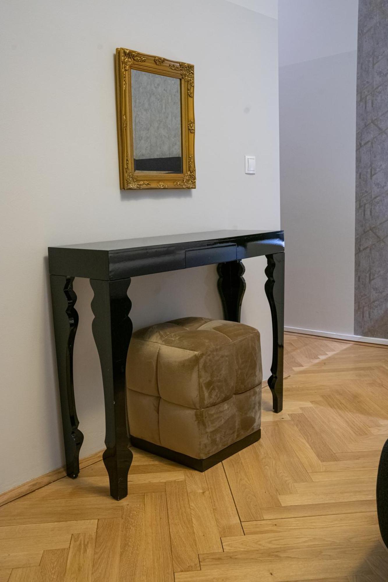 Votivpark Vienna Serviced Apartments Bagian luar foto